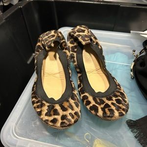 Size 8 cheetah flats